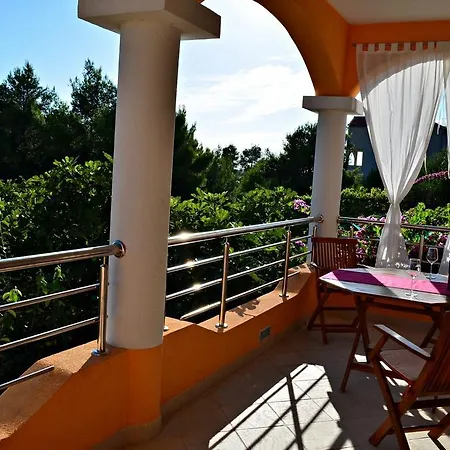 Ra شقة زابوريتش