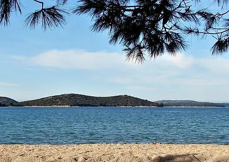 Ra شقة زابوريتش